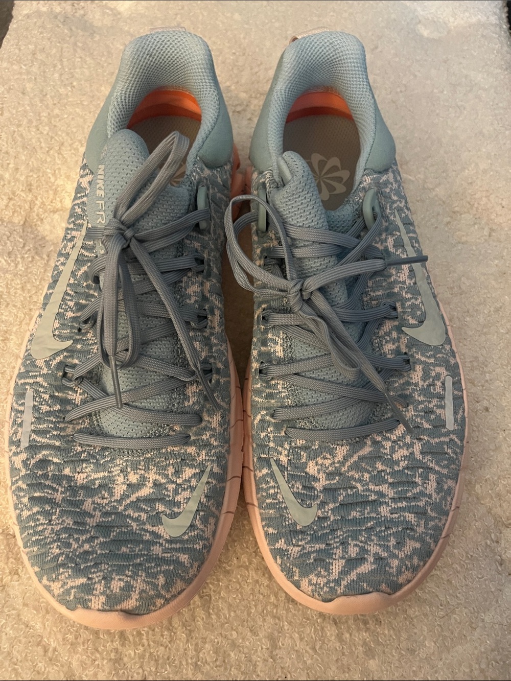 Nike Women's Light Blue and Pink Athletic Shoes